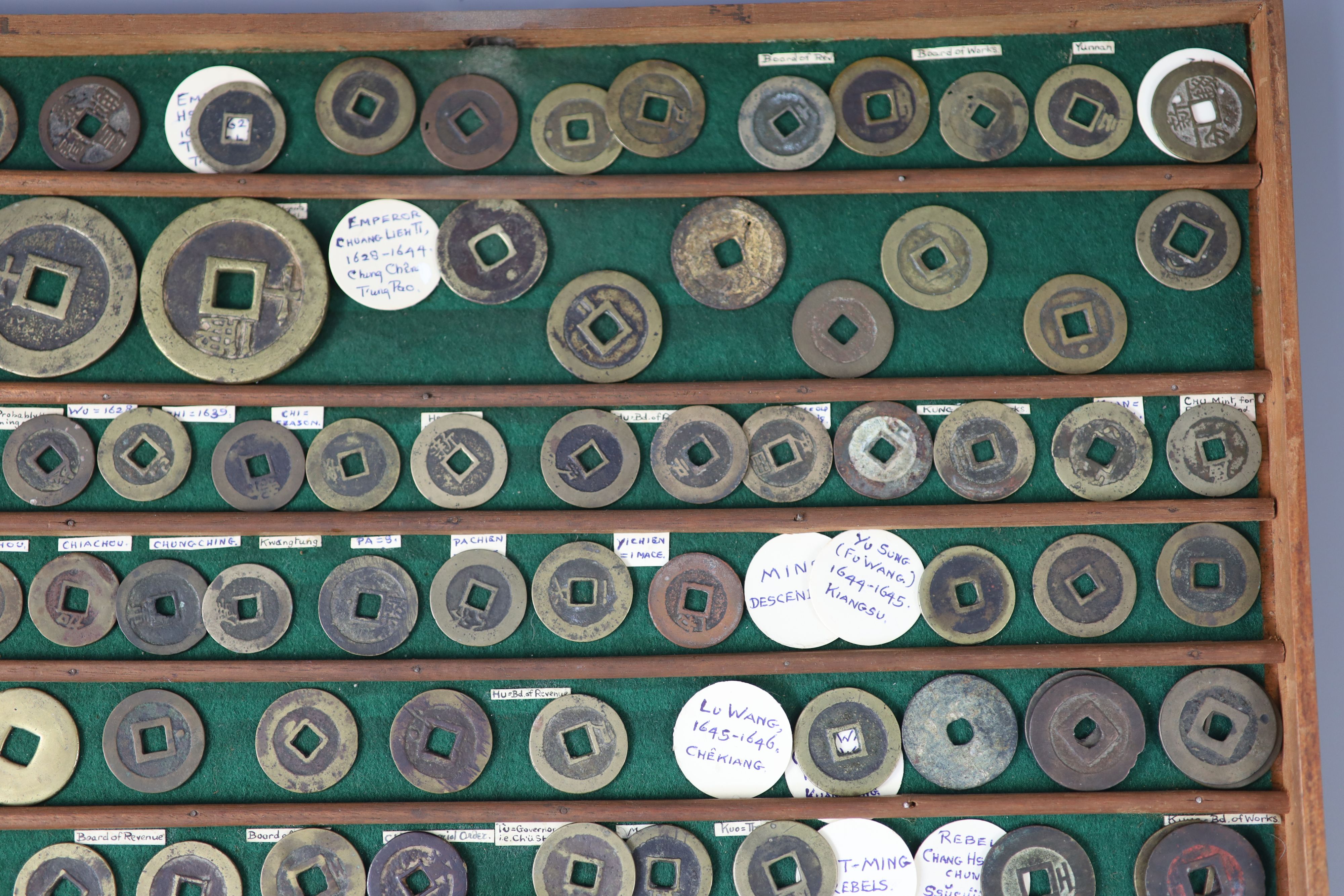 China, 115 bronze round coins, late Ming dynasty and post Ming rebels, (1620-1678)